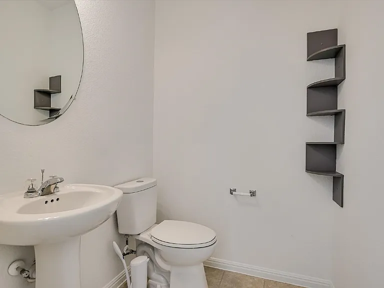 12814 Meachum Ln — Photo 9