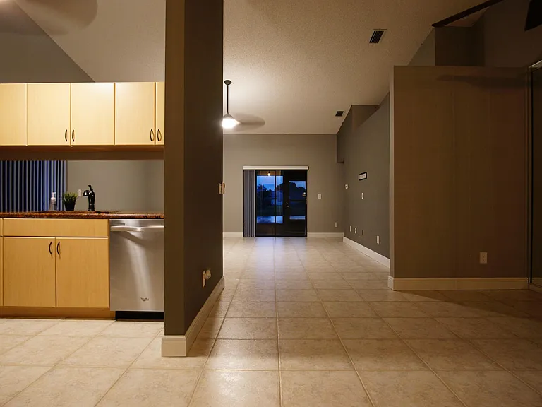 58 Paxford Ln — Photo 6