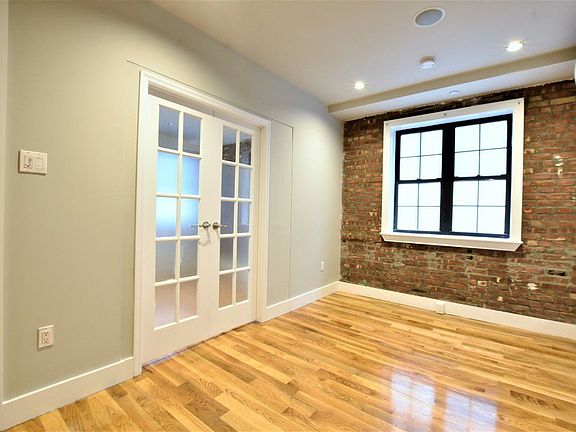 3rd image of 2248 7th Ave APT 2R
