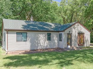 3701 Centerville Rd, Vadnais Heights, MN 55127