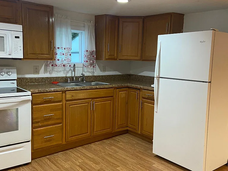 619 Diamond Hill Rd #LOWER FLOOR — Photo 16