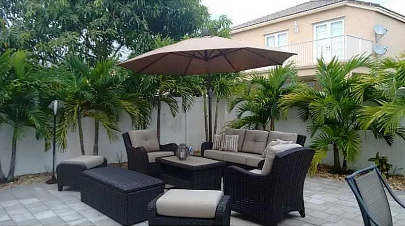 4 bed, 2200 sqft, $3,650 — Photo 3