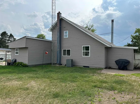 8203 S Farr St, Savanna, IL 61074