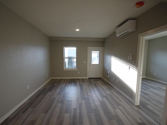 3rd image of 830 Crestmont Way #306
