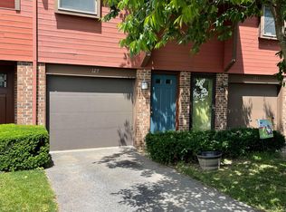 127 Willingate Rd, Fairport, NY 14450