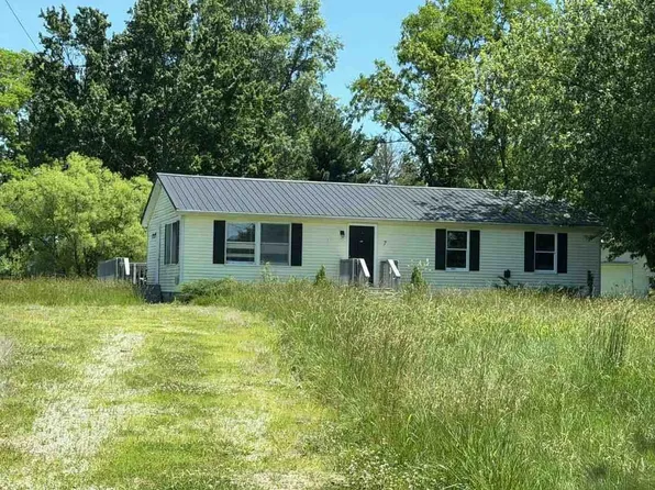 7 Lone Star Dr, Lake Waynoka, OH 45171