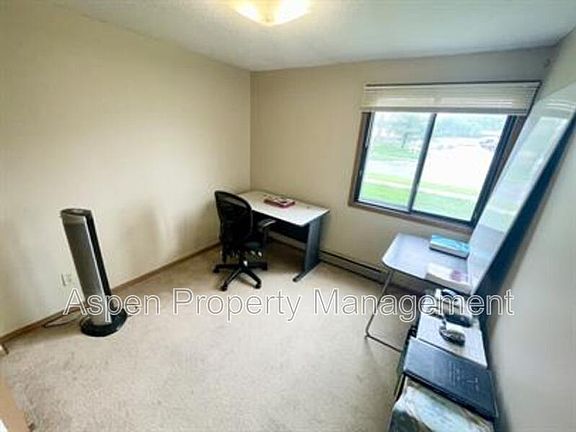 5th image of 808 Benton Dr APT 12