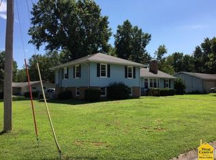 1300 S 7th St, Clinton, MO 64735