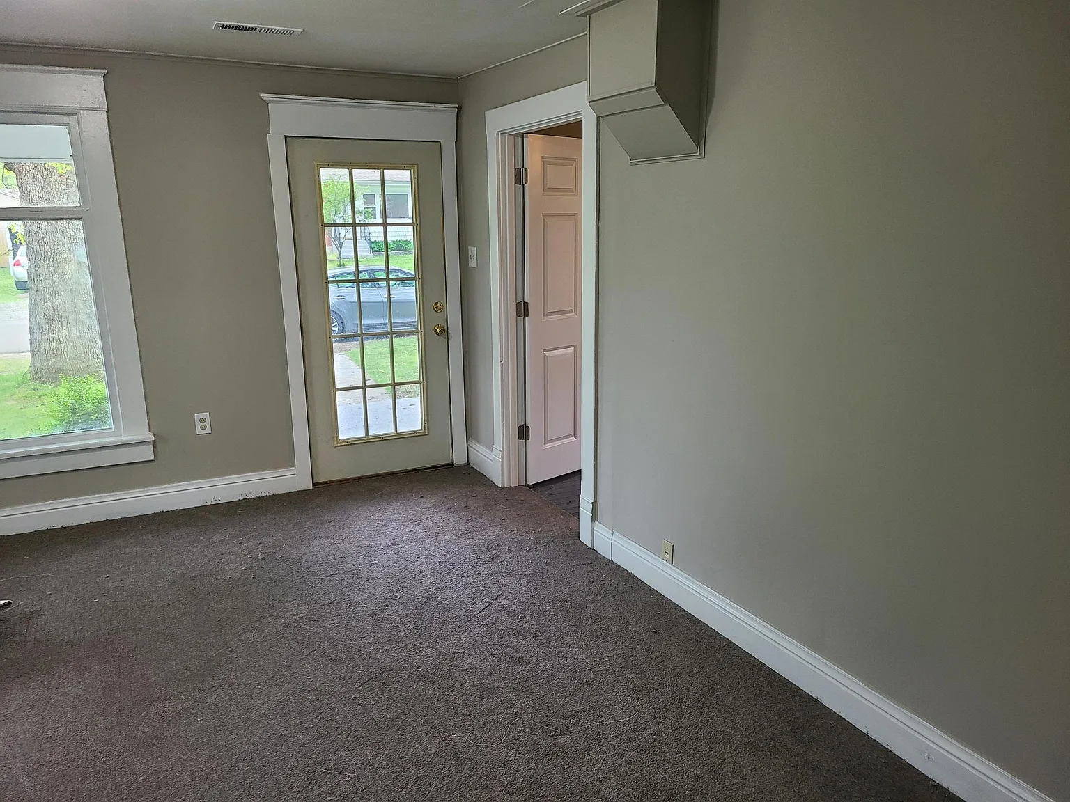 421 Highland St — Photo 4