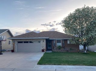 2440 Dawn Dr, Sidney, NE 69162
