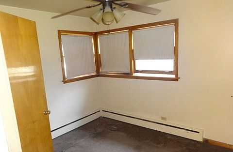 5th image of 15520 Champlain St