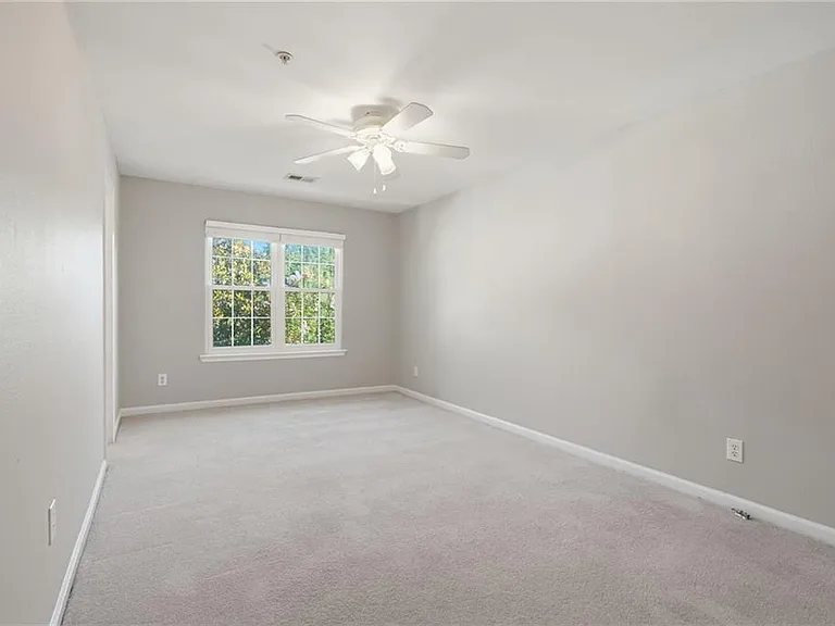 218 Ranier Ct — Photo 25