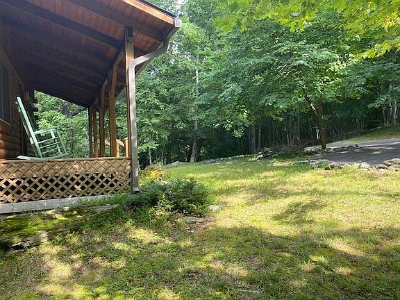 5th image of 152 Chestnut Ridge Trl