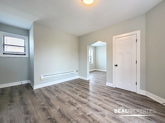 4th image of 4413 N Wolcott Ave #B3