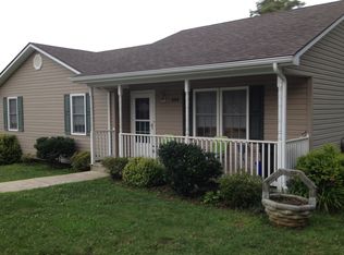 441 Peach St, Staunton, VA 24401