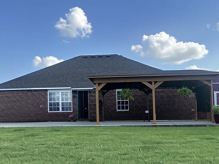 4814 NE Wisconsin St — Photo 16