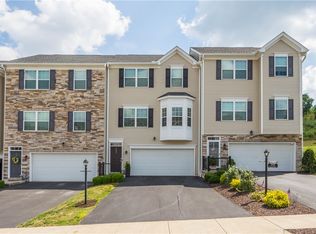 662 Freedom Dr, Carnegie, PA 15106