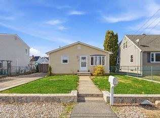 49 Highland Ave, Johnston, RI 02919