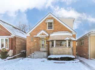 5242 N Mobile Ave, Chicago, IL 60630