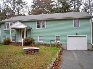 105 New Boston Rd, Fairhaven, MA 02719