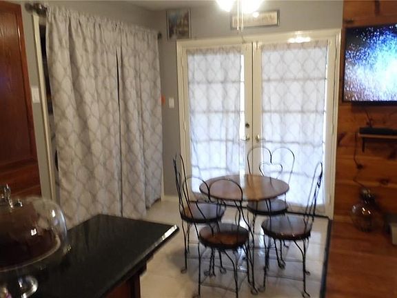5th image of 2305 Idlewood Dr