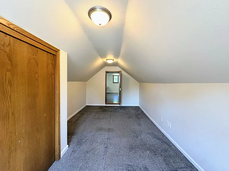 1628 Deckner Ave — Photo 10