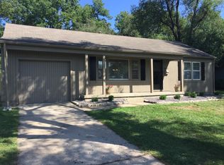 6417 Switzer Ln, Shawnee, KS 66203