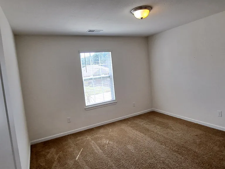 1527 Sergeant Ln — Photo 27