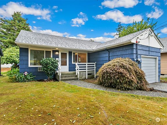 2nd image of 6838 Yakima Avenue