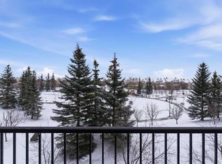 37 Prestwick Dr SE #305, Calgary, AB T2Z 4Z2