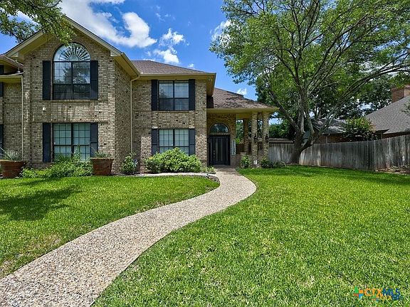2nd image of 3006 Stratford Dr