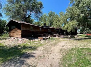 742 W North River Rd, North Platte, NE 69101