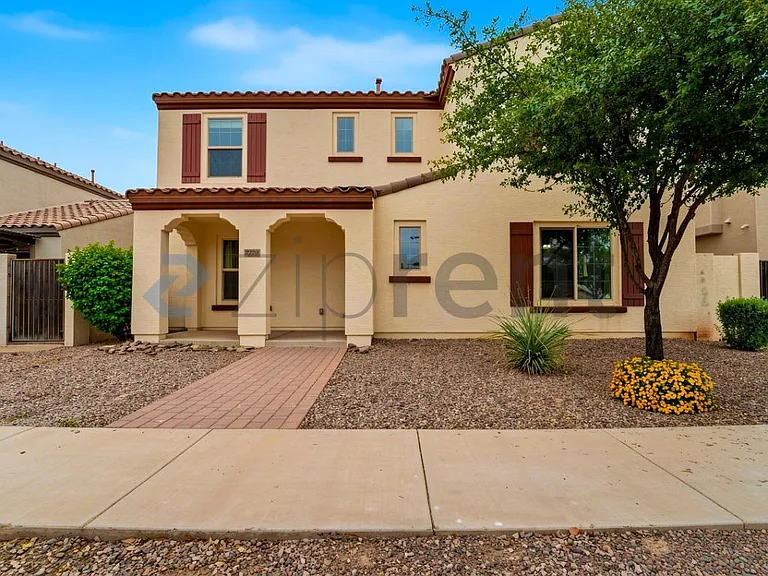 2220 S Ponderosa Dr — Photo 3