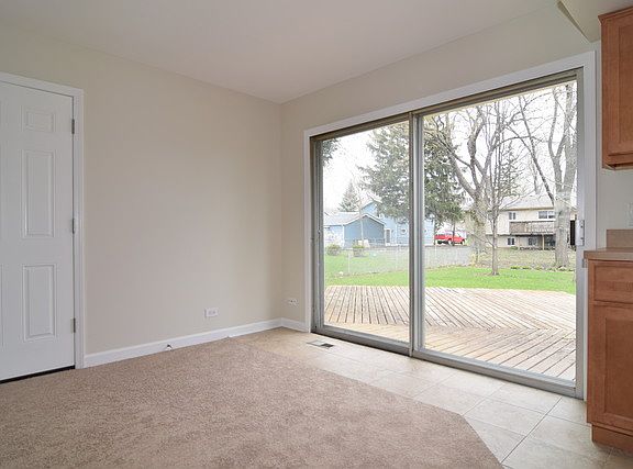 4th image of 1213 E Anderson Dr