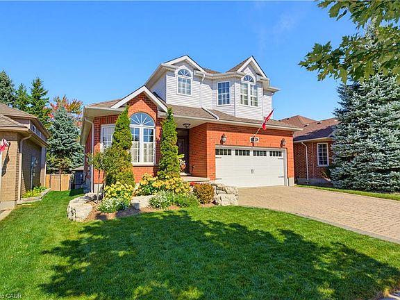 2nd image of 247 Fern Cres