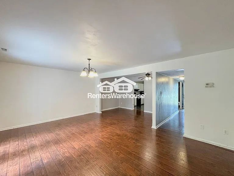 5629 Banbury Ct — Photo 12