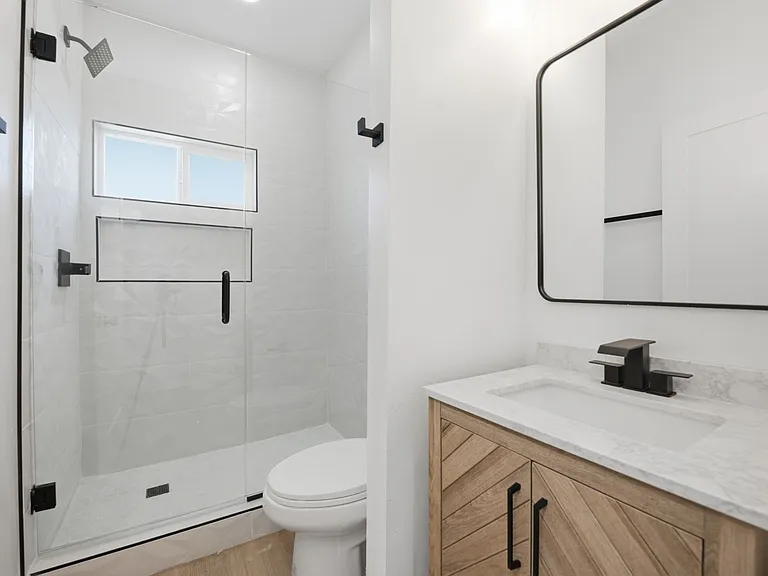 6914 Eberhart St — Photo 10