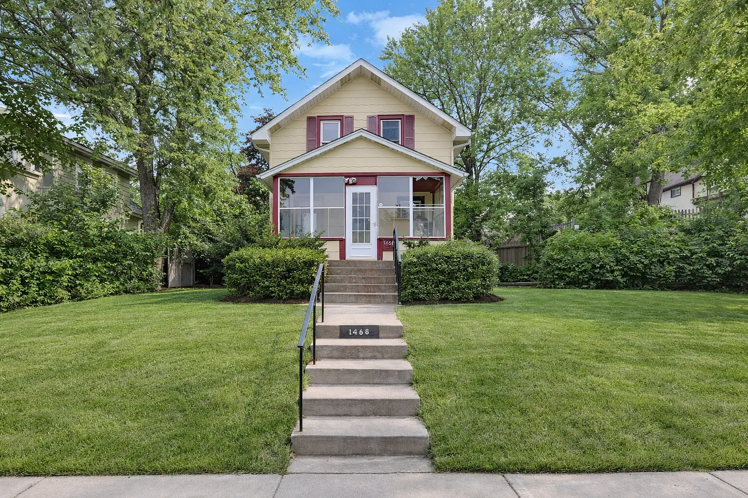 6 bed, $3,300 — Photo 1