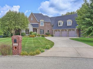 1510 Riverwood Pt, Mahomet, IL