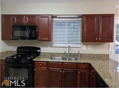 4th image of 2405 Southern Oak Dr SW