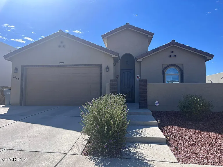 7442 Wooden Nickel Dr — Photo 2