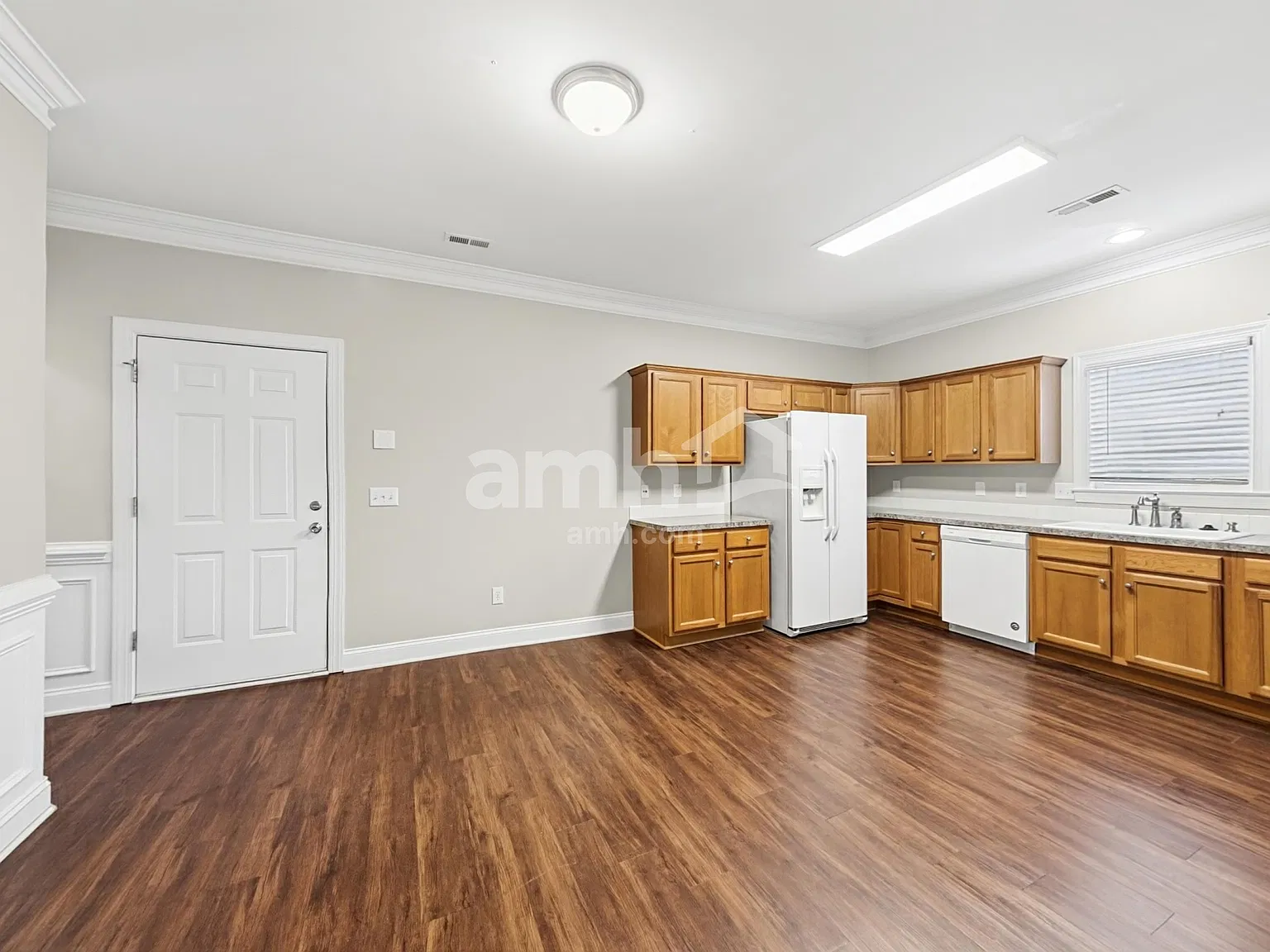 3 bed, 2.0 bath, 1511 sqft, $1,880 — Photo 4