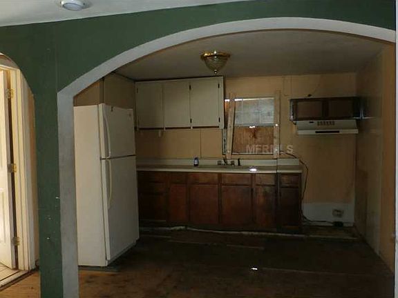 3rd image of 13713 23rd St