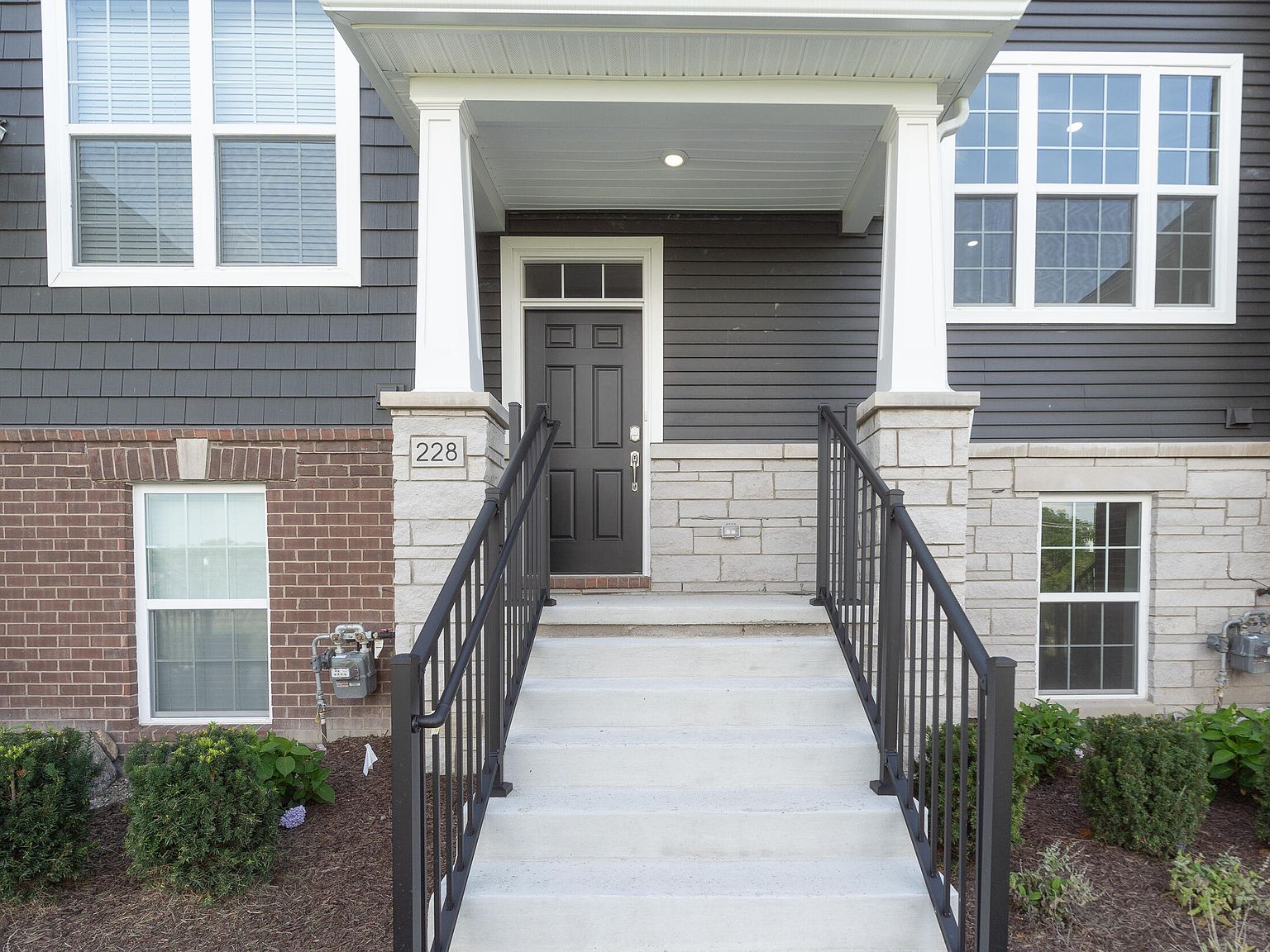 228 S Mill St, Plymouth, MI 48170 Zillow