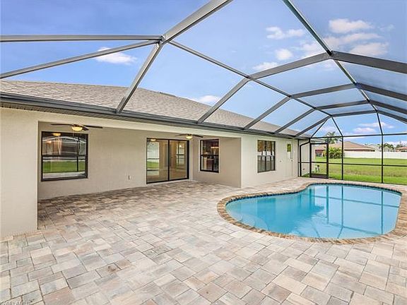 2nd image of 4934 Agualinda Blvd