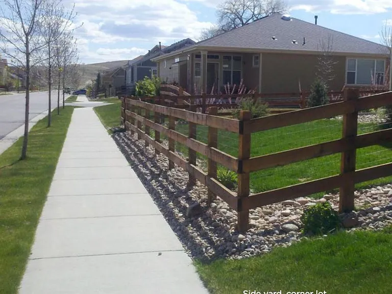 1011 Eichhorn Dr — Photo 9