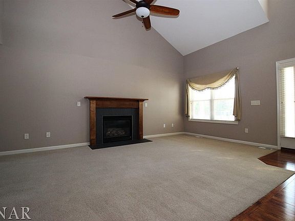 5th image of 3102 Castlemain Dr