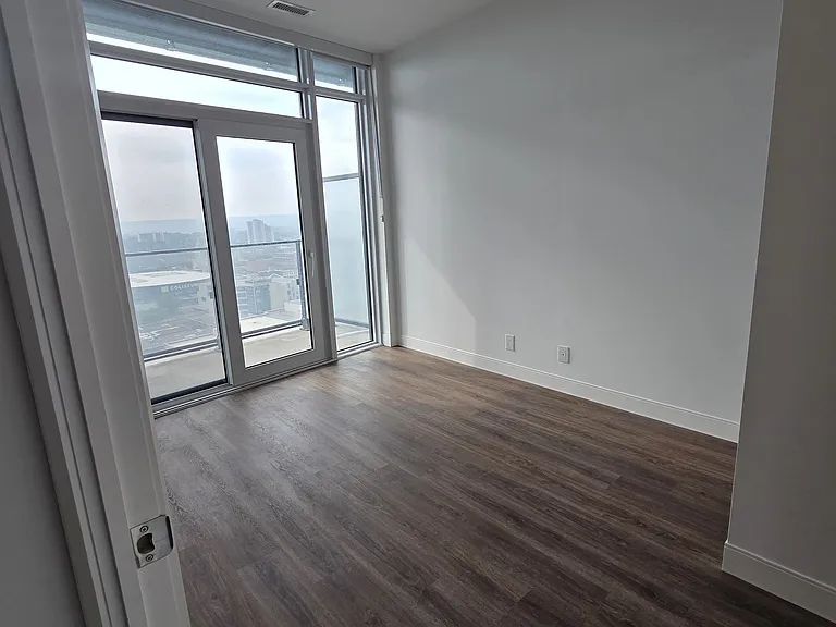 22 Hughson St N #2307B — Photo 3