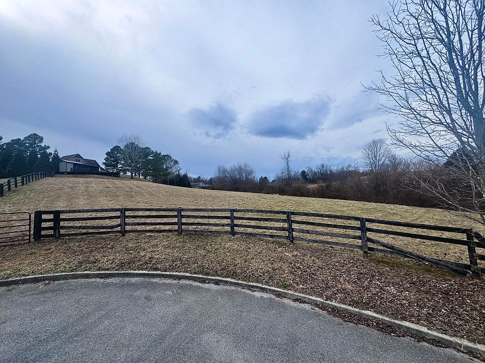 2nd image of 75 Sunset Ln