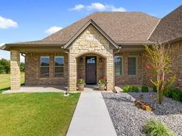 924 Dorsi Cir, Newcastle, OK 73065